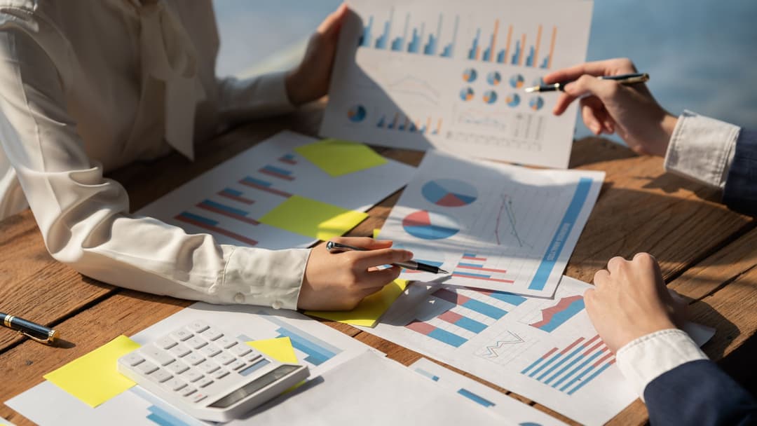 Sourcing Estratégico: Significado, Pasos Clave y Mejores Prácticas