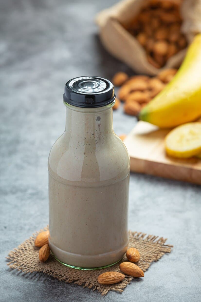 banana almond smoothie