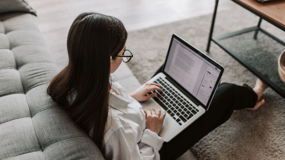 20 ideas de pequeños negocios para mujeres para lanzar en 2025